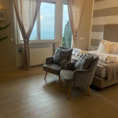 Un Sogno Nel Golfo Dei Poeti Леричи